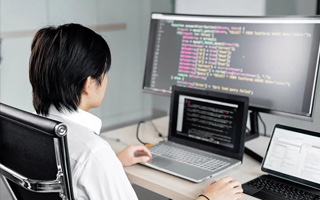 神农架 ,php声明和调用变量的符号是什么？